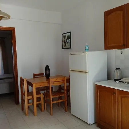 Little Lepanto דירה